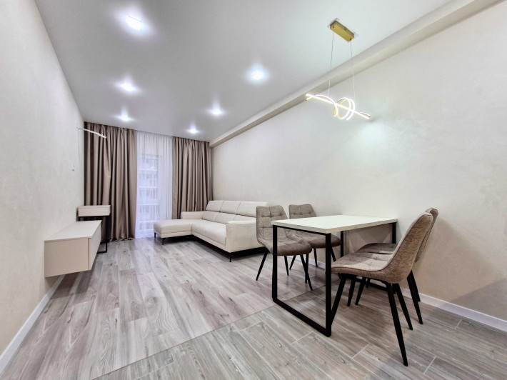 Оренда 1к+ кухня-вітальня! ЖК Нова Англія! Метро Васильківська 10 хв. - фото 1