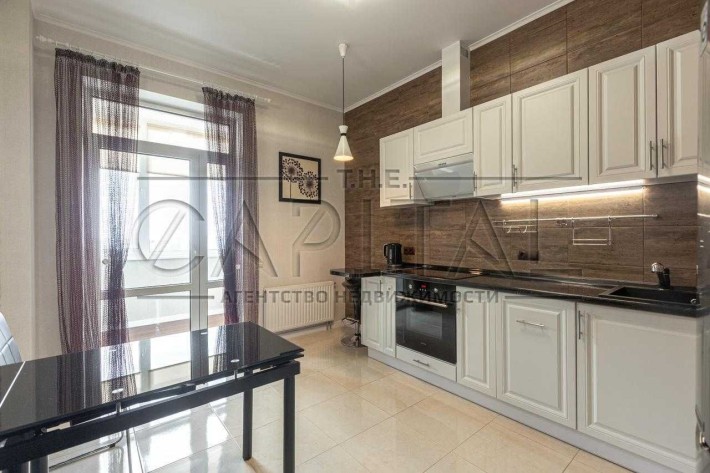 Оренда квартири, вул. Коновальця Євгена, Печерський р-н, Печерськ - фото 1