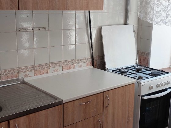 Сучасеа 1к квартира Дарницька площа метро Дарниця Киев