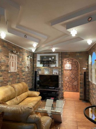 2х окрема із сауною. Метро Голосіївська - 50м. Газ. - фото 1