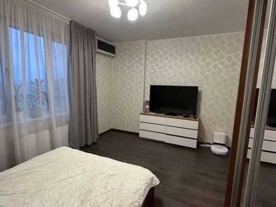 Оренда 1-к квартири на вул. Юрія Шумського Киев