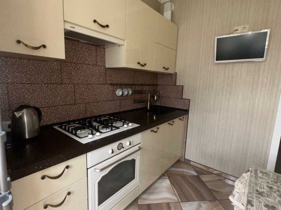 Оренда 2-к квартири на вул. Драгоманова (М.ПОЗНЯКИ)