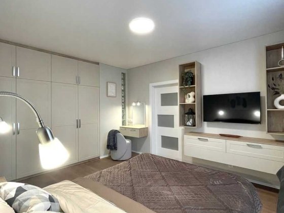 Є ІНВЕРТОР І ГЕНЕРАТОР НИЗЬКИЙ ПОВЕРХ! Світла 1к 46м2 Осокорки Позняки Київ