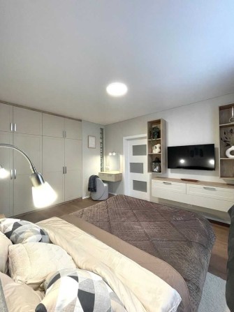 Є ІНВЕРТОР І ГЕНЕРАТОР НИЗЬКИЙ ПОВЕРХ! Світла 1к 46м2 Осокорки Позняки - фото 1