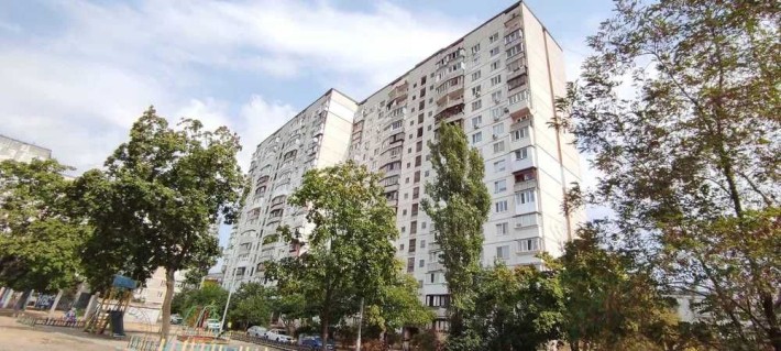 Сдам 1-комнатную кв-ру на Оболонском проспекте,9. Метро рядом. - фото 1