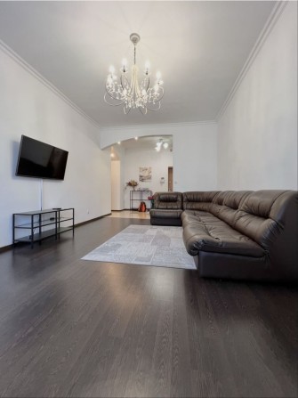 Оренда. Набережная Днепра. Проспект Володимира Ивасюка 10А. - фото 1