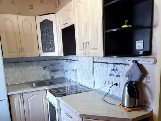 Воскресенка.Чорних Запорожців 15.ТРЦ КВАДРАТ-10 хвилин!Дніпровський район! Київ