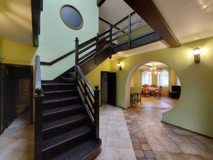 Поділ. Костянтинівська 10. Оренда трикімнатної квартири поруч з метро. - фото 1