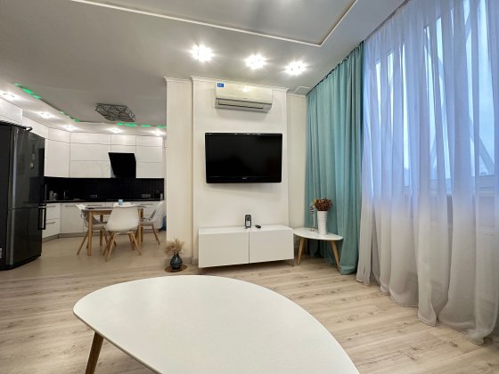 3 кім квартира Михайла Максимовича, ЖК "4 сезони". Васильківська!