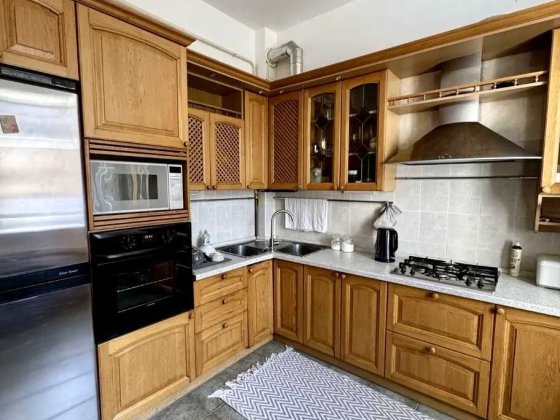 Здається в оренду 2-кімнатна квартира в центрі Києва Киев