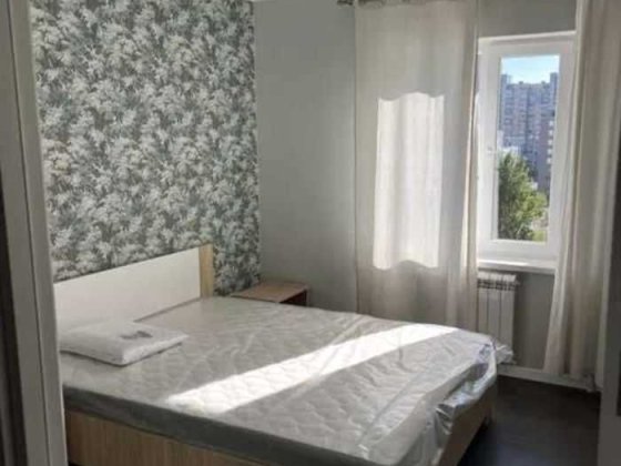 Здається 2-к квартира на вул.Ревуцького 44 Киев