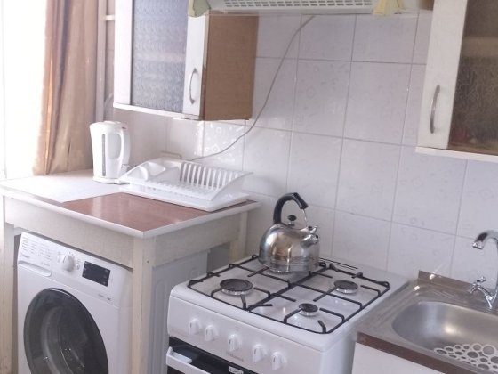 Однокімнатна Олени Теліги 51 косметичний ремонт мебльована техніка Київ