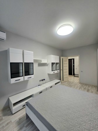 Оренда 2-к квартири 43 кв.  ЖК Комфорт таун Регенераторна 4 - фото 1