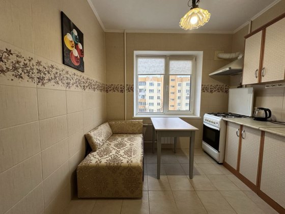 Квартира 2-х кімнатна від власника довготривалий строк Київ