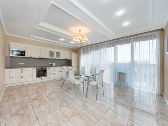 Без% Здам в оренду видову 4-к квартиру, Ділова 2Б, біля Тетріс холл! Киев