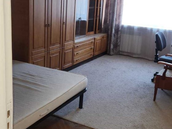 Оренда 3 окр.Харківське шосе, 72 кв.м, жилий стан