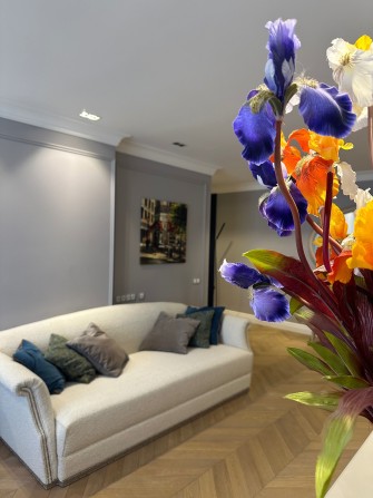 Здам 3-кім квартиру в ЖК Венеція. Ремонт , меблі. Можна з тваринами . - фото 1