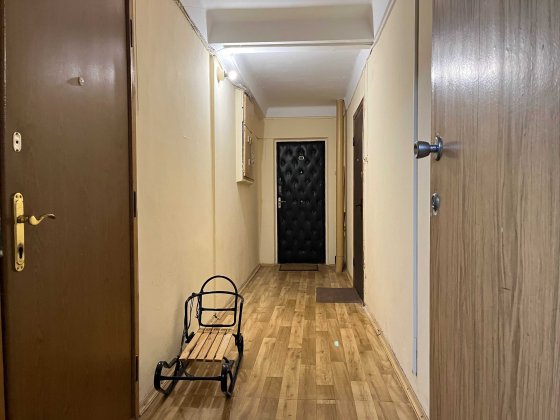 Метро Голосіївська 1-й будинок, Васильківська 2, 1-кімнатна 42м, 2-й поверх Київ