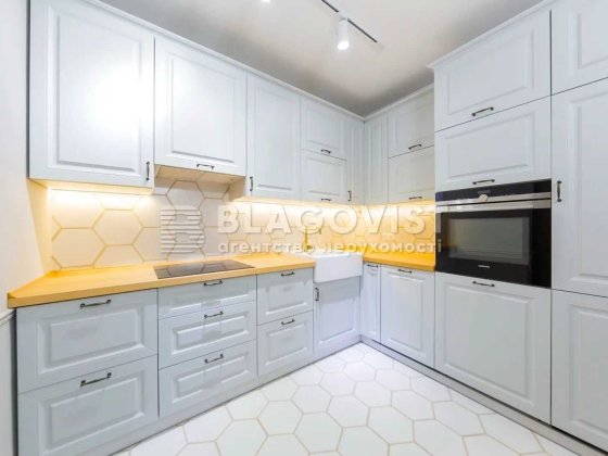 Позняки! Дизайнерський ремонт, Драгоманова 2а! Київ