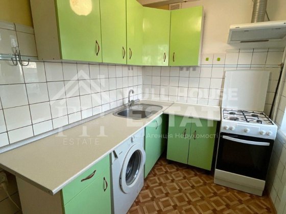 2-кімнатна квартира біля метро Оболонь | 2 хвилини пішки | 47 м²