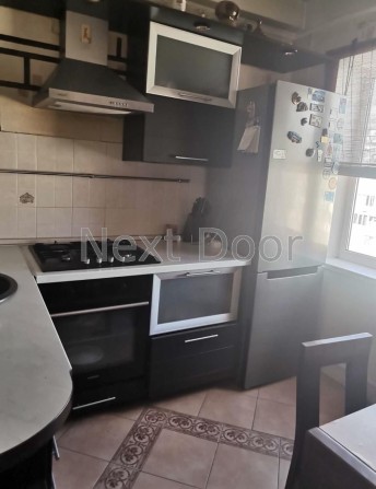 Трикімнатна квартира на вул. Березняківський - фото 1