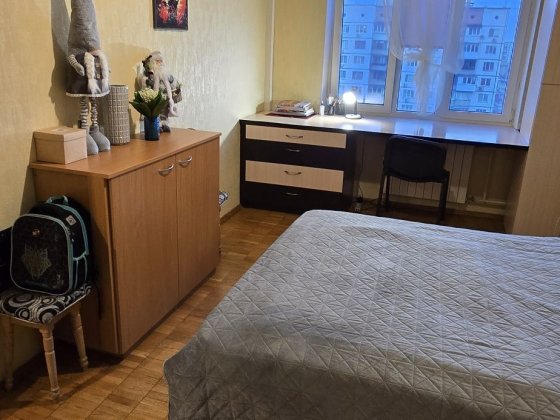 Двокімнатна  пл.Оболонська  3