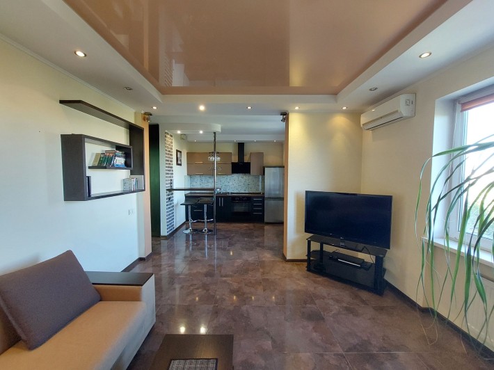 Здам в оренду 2х кімнатну квартиру Сірецька 32 - фото 1