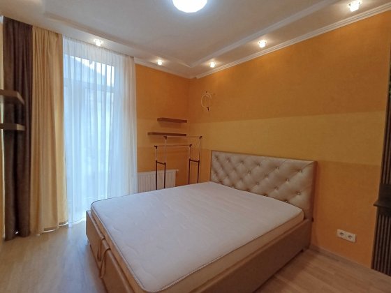 Оренда 2 х кімнат квартири Регенераторна 4 КОМФОРТ ТАУН м. Лівобережна