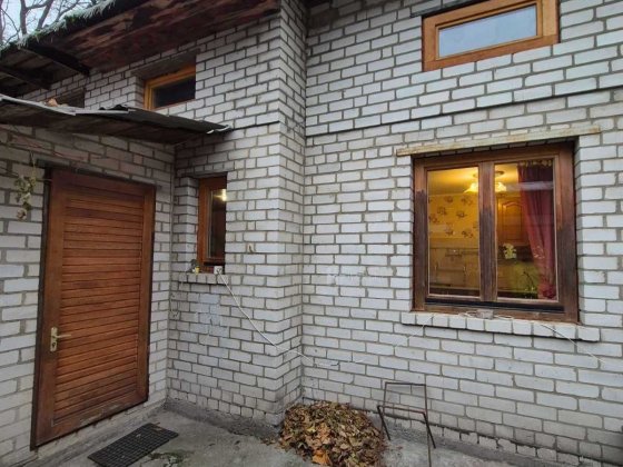 Пріорка Вишгородська Мінська квартира в часному будинку Київ