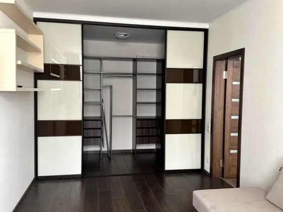 Здам 1.квартира вул Анни Ахматової, 22 Київ