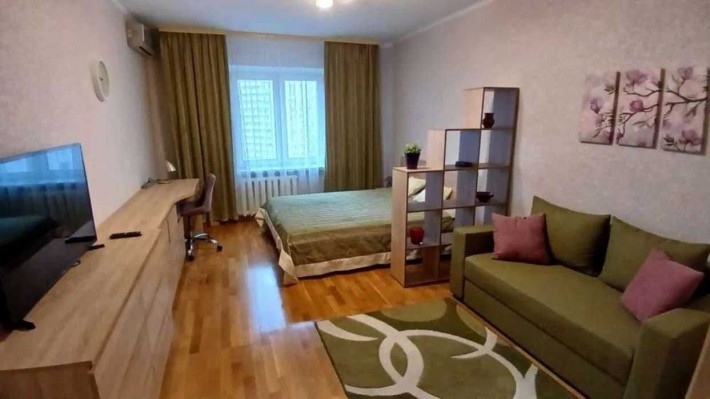 Здається 1-кімнатна квартира на вул.Олени Пчілки,2Б - фото 1