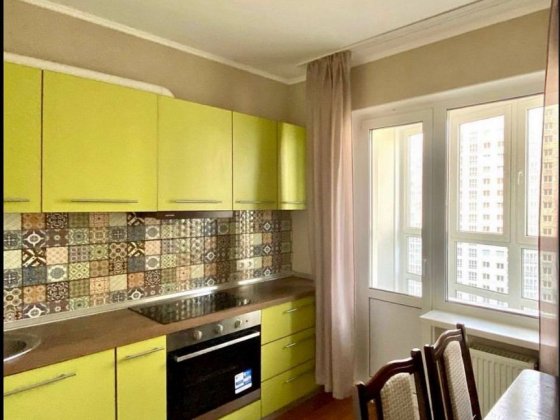 Оренда від власника однокімнатоі на Гмирі 16а  біля Епіцентру Киев