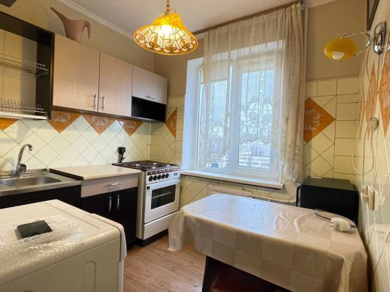 Здається 2-кім. квартира пр. Оболонський 33А  метро Мінська Киев