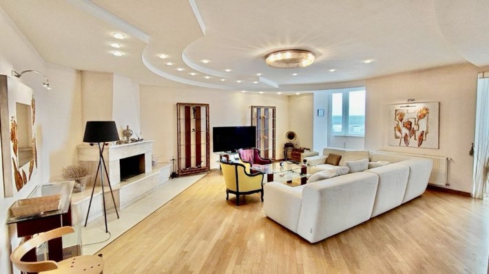 Оренда 3-ї квартири на Оболоні, вул.  Богатирська, 18а - фото 1