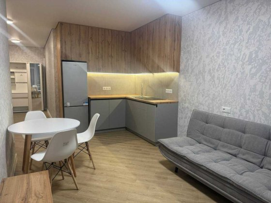 ЖК Варшавський плюс, Європейського Союзу 53/46, облаштована 1 квартира Київ