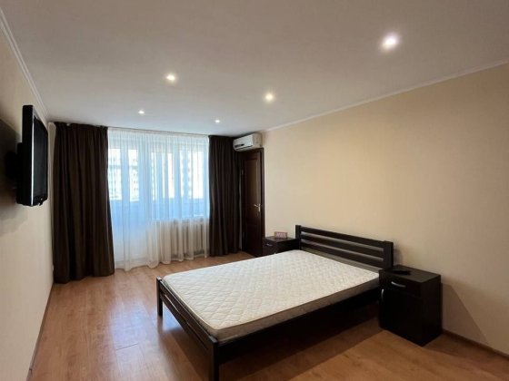 Аренда 1кімнатної квартири Джона Маккейна 20 Б Киев