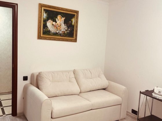 Світла квартира в тихому районі