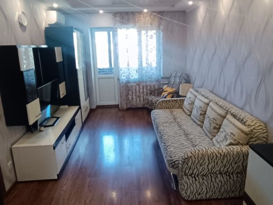 Затишна 2 кім квартира біля метро Звіринецька. Київ