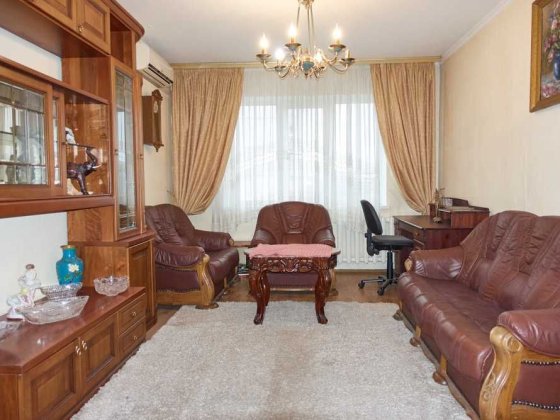 3к. м. Оболонь 300м, Г. Полка Азов 25.