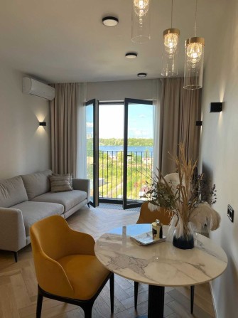 Сучасна квартира в новому ЖК Rybalsky з видом на Дніпро! - фото 1