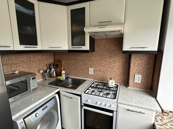 Здам 2-х кімнатну квартиру  Виставковий центр Голосіївський пр-кт126. Київ