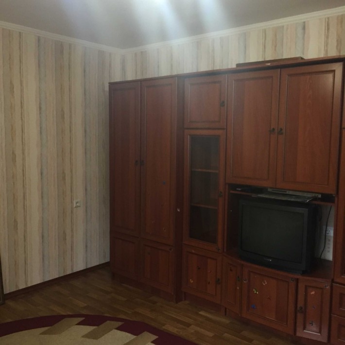 Здам 2 кімнатну квартиру  5 хв до метр Позняки - фото 1