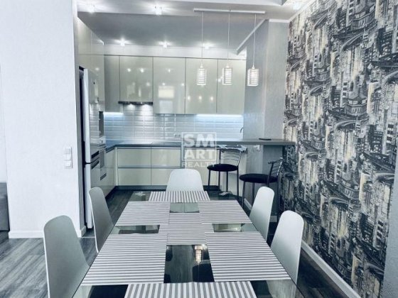 Оренда 2 кім. кв-ри 83м², авторский ремонт, Лівобережна, генератор