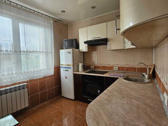 Дарницький, Мішуги-3, 3 к.