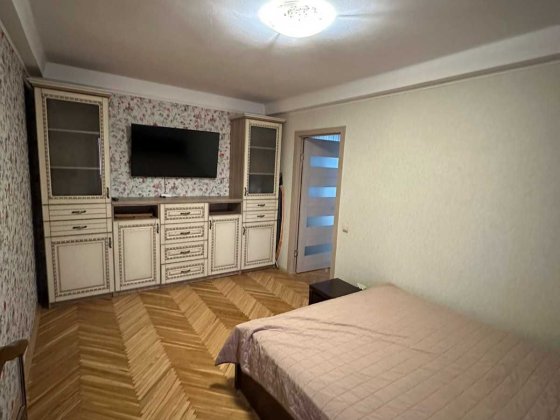 Здам роздільну 2 к квартиру біля ВДНГ Київ