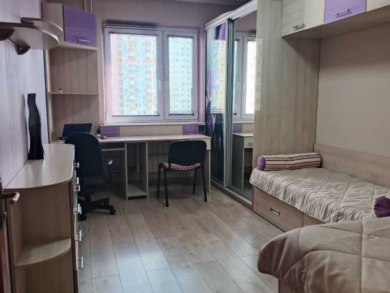 Власник. Здам 2-кімнатну квартиру вул. Саперно-Слобідська, 8 Киев