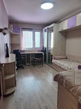 Власник. Здам 2-кімнатну квартиру вул. Саперно-Слобідська, 8 - фото 1