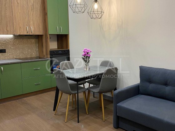 Оренда , 1-кімнатної , з дизайнерським ремонтом , ЖК Республіка 40м2. Киев