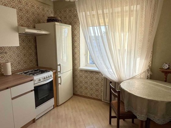 Оренда 2-х кімнатної квартири на Русанівці.