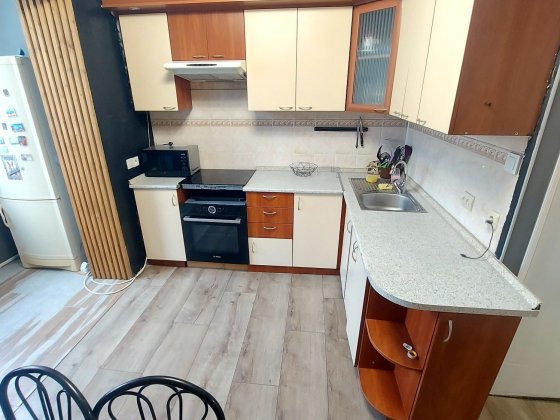 Аренда 2х комн.с удобствами возле метро Позняки